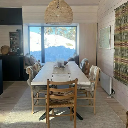 Holiday home On Hallbjonnsekken With Views Of Spafjell *