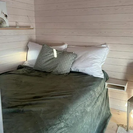 On Hallbjonnsekken With Views Of Spafjell Holiday home Dalen
