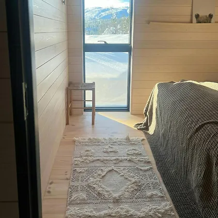 On Hallbjonnsekken With Views Of Spafjell Holiday home *